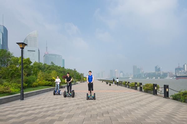 上海浦東文華東方酒店推出Segway靈動(dòng)車(chē)駕駛體驗(yàn)