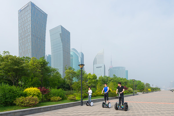 上海浦東文華東方酒店推出Segway靈動(dòng)車(chē)駕駛體驗(yàn)