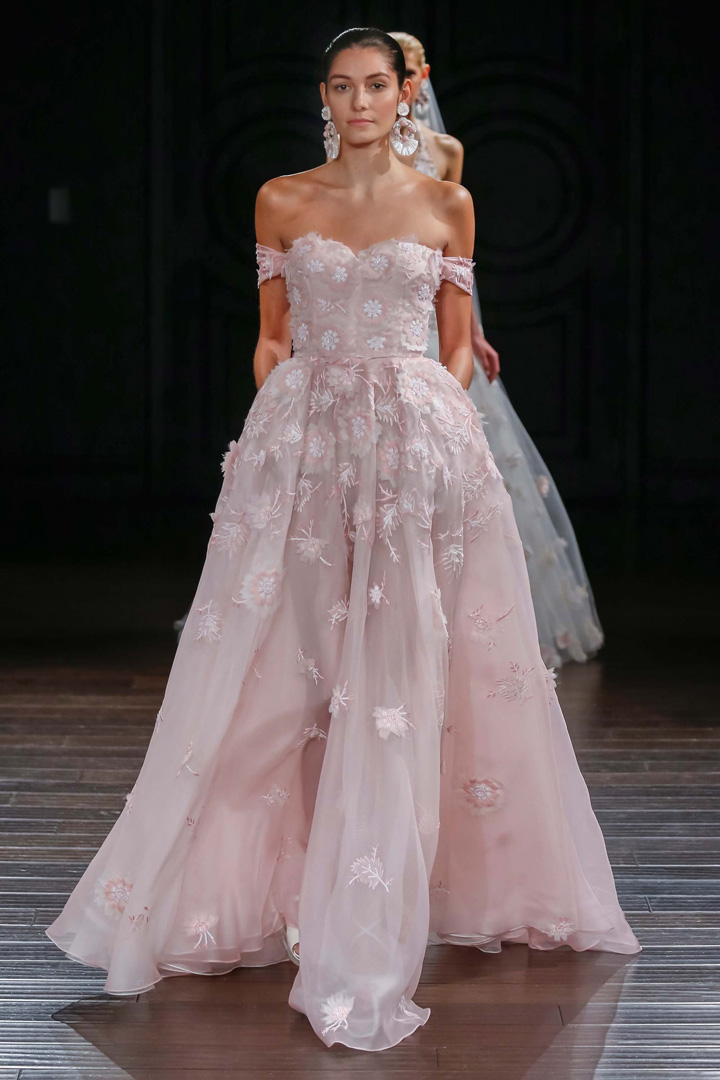 Naeem Khan 2017春夏婚紗秀