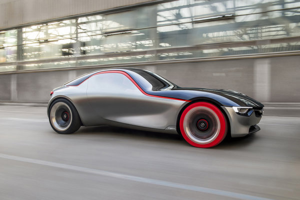 全新OPEL GT Concept 破繭登場(chǎng)