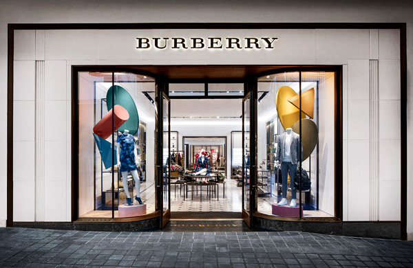 Burberry 檀香山Ala Moana新店開幕