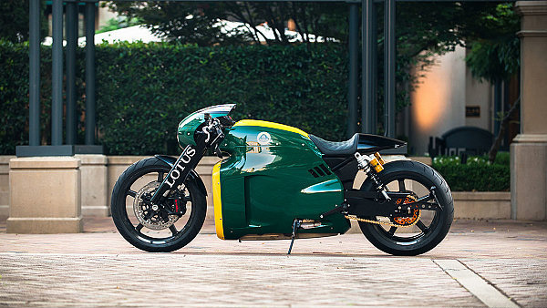 Lotus C-01 科幻重機(jī)現(xiàn)身Mecum拍賣(mài)會(huì)