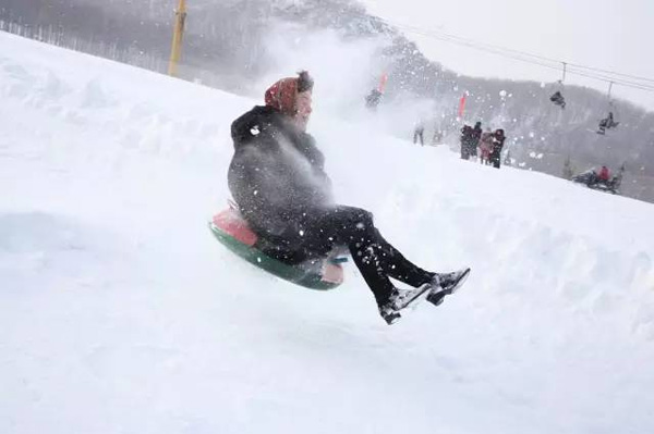 春節(jié)去哪兒？極致奢華滑雪天堂谷雪維爾，絕美雪地開啟活力新年！