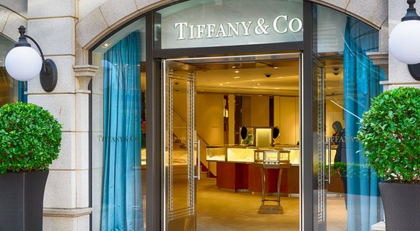 LVMH大手筆收購Tiffany，能幫助它成為硬奢巨頭嗎？