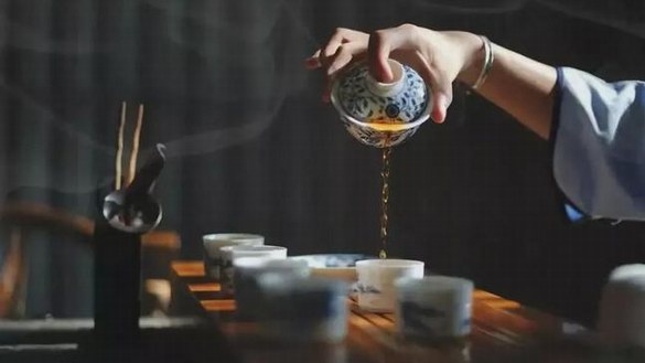 茶語：茶等懂它的人，人等傾心的茶