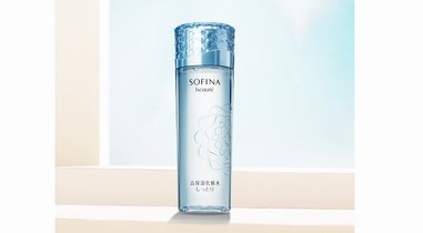 大油田難有精致妝？SOFINA 蘇菲娜的夏日持妝好物來襲