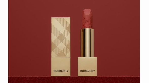 BURBERRY絨霧「小金磚」唇膏全新上市 持色出彩 頃刻絕霧