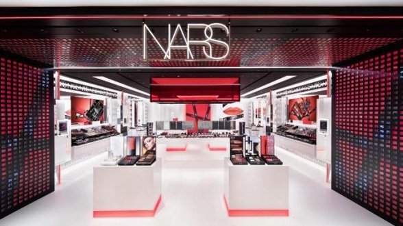 NARS 全新概念店登錄南京 潮能派對正式開啟