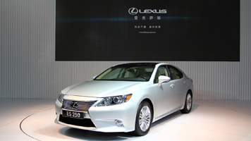 LEXUS雷克薩斯攜全新一代ES 250登陸第16屆深港澳國際汽車博覽會